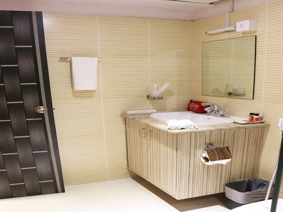 Oyo 662 Hotel Comfotel Kolkata Luaran gambar