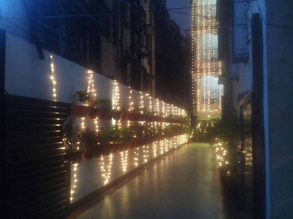 Oyo 662 Hotel Comfotel Kolkata Luaran gambar